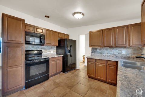 Tiny photo for 360 E 400 N, Centerville, UT 84014 (MLS # 2189795)