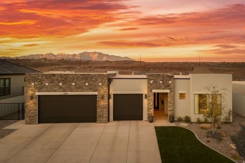 Photo of 649 S MOLVENO TRL, Saint George, UT 84770 (MLS # 2141657)