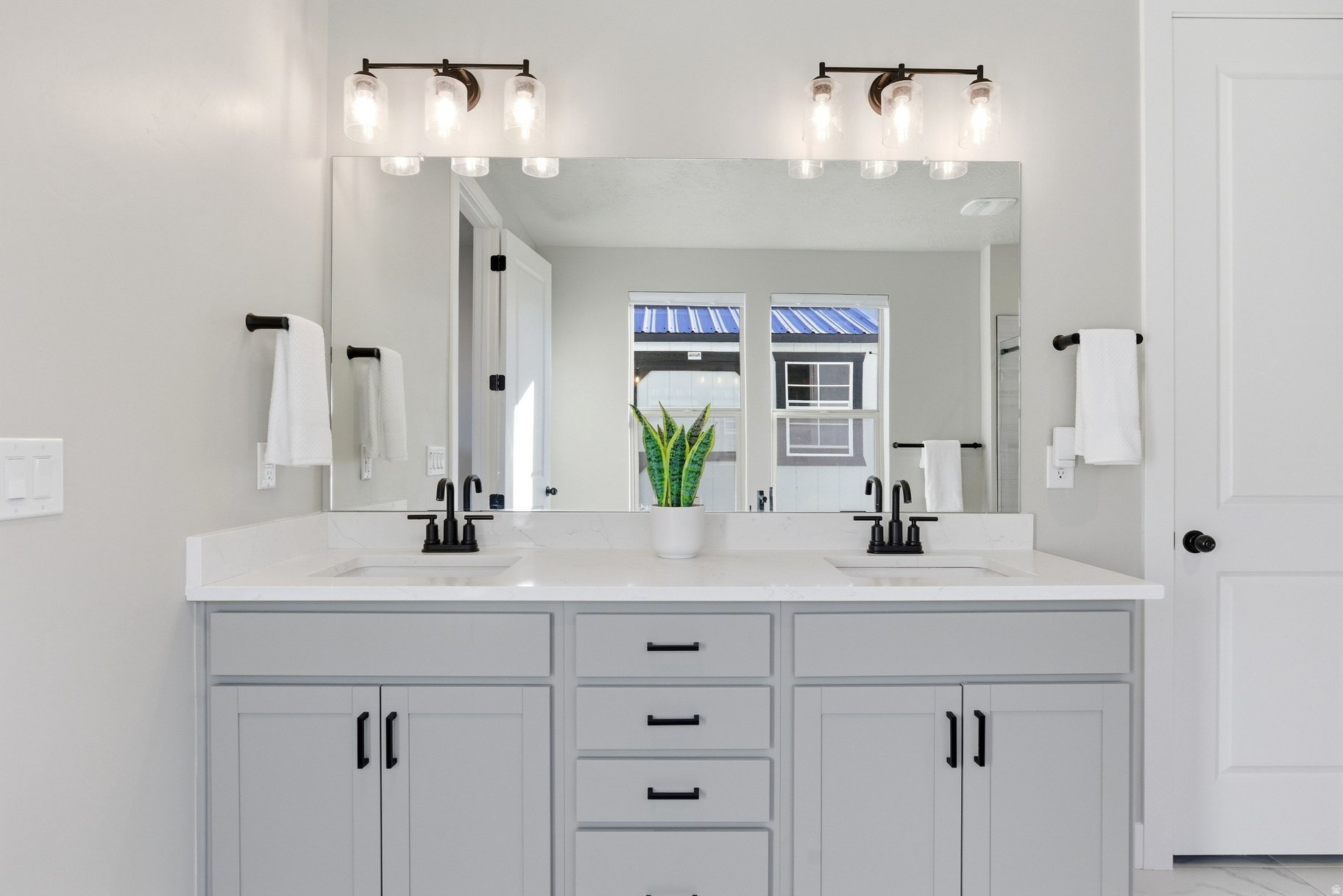 ROSALIA RIDGE AT DIVARIO AMD - Residential