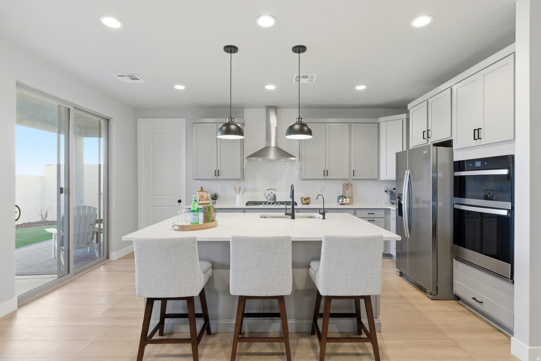 ROSALIA RIDGE AT DIVARIO AMD - Residential