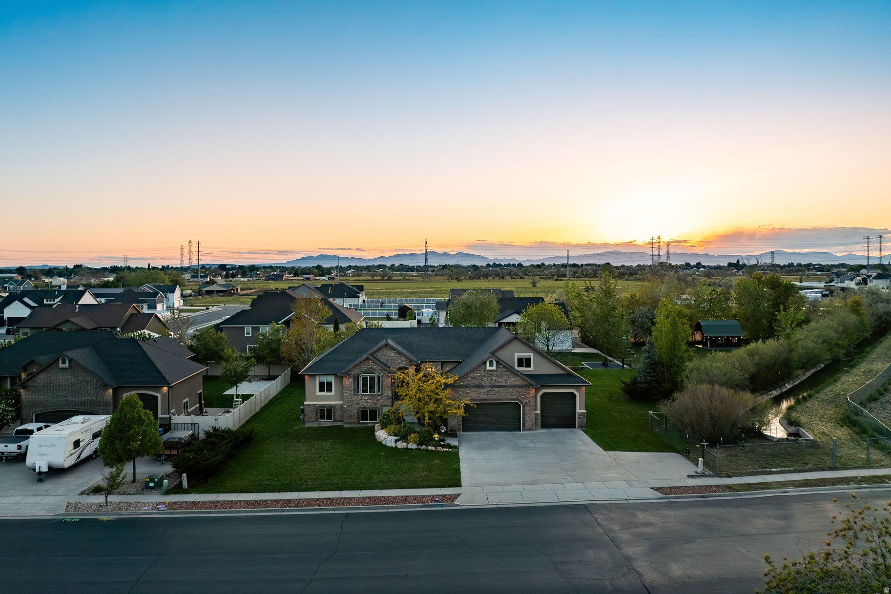 MOUNTAIN WEST MEADOWS PHASE 3 - Residential