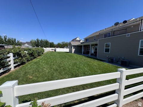 Tiny photo for 3736 W HAMMON LN S, Syracuse, UT 84075 (MLS # 2116669)