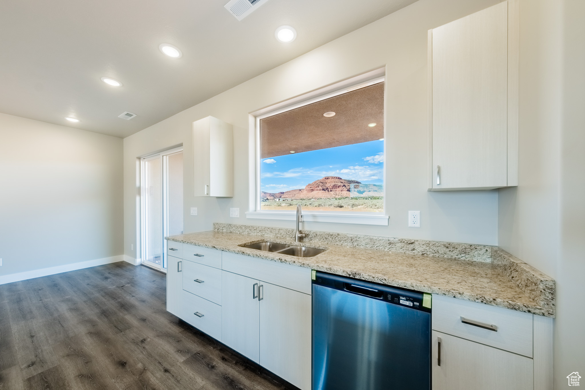 4372 E Colt Cir, Kanab, Utah image 11