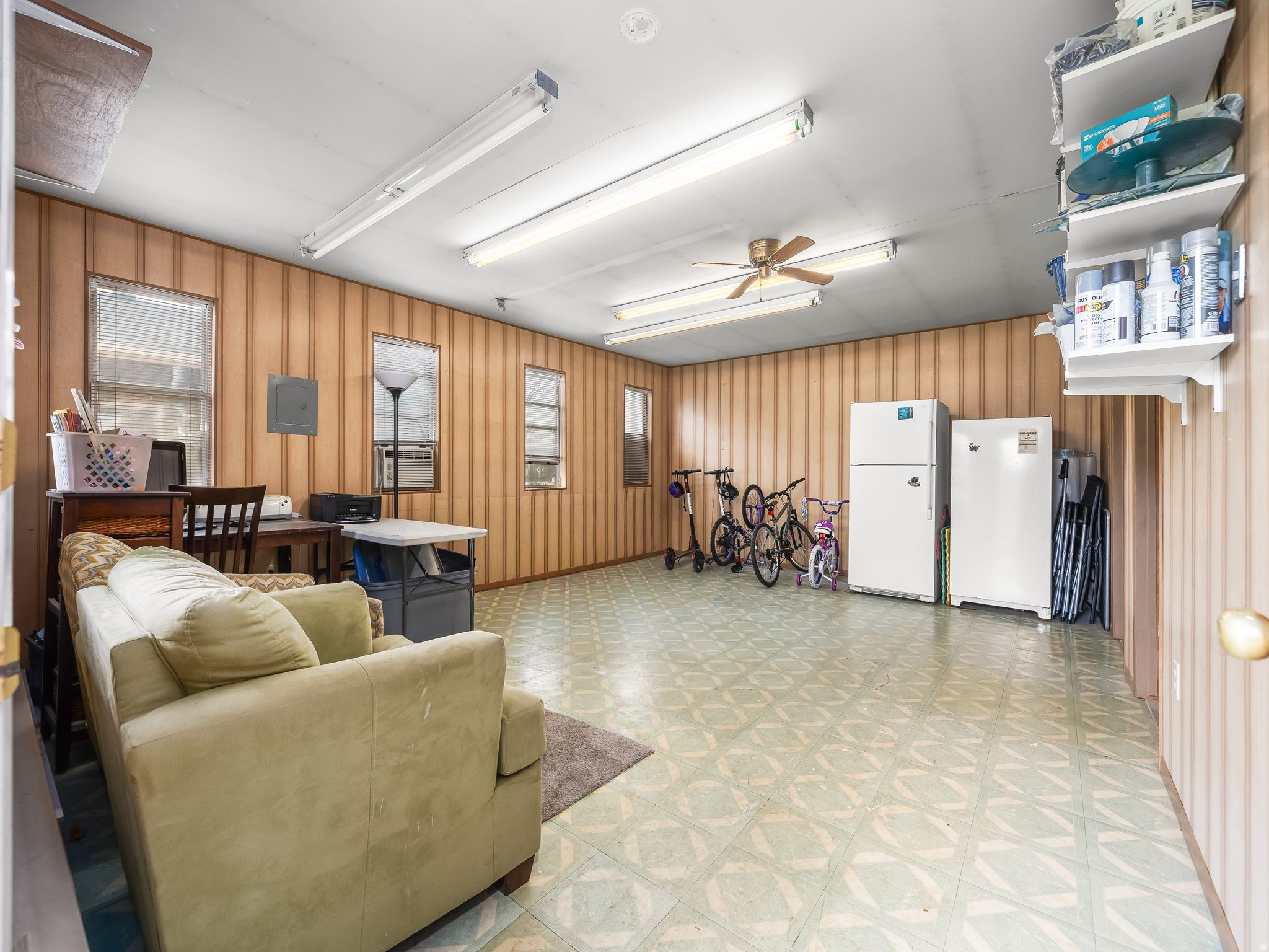 VALLEY SIDE - Residential