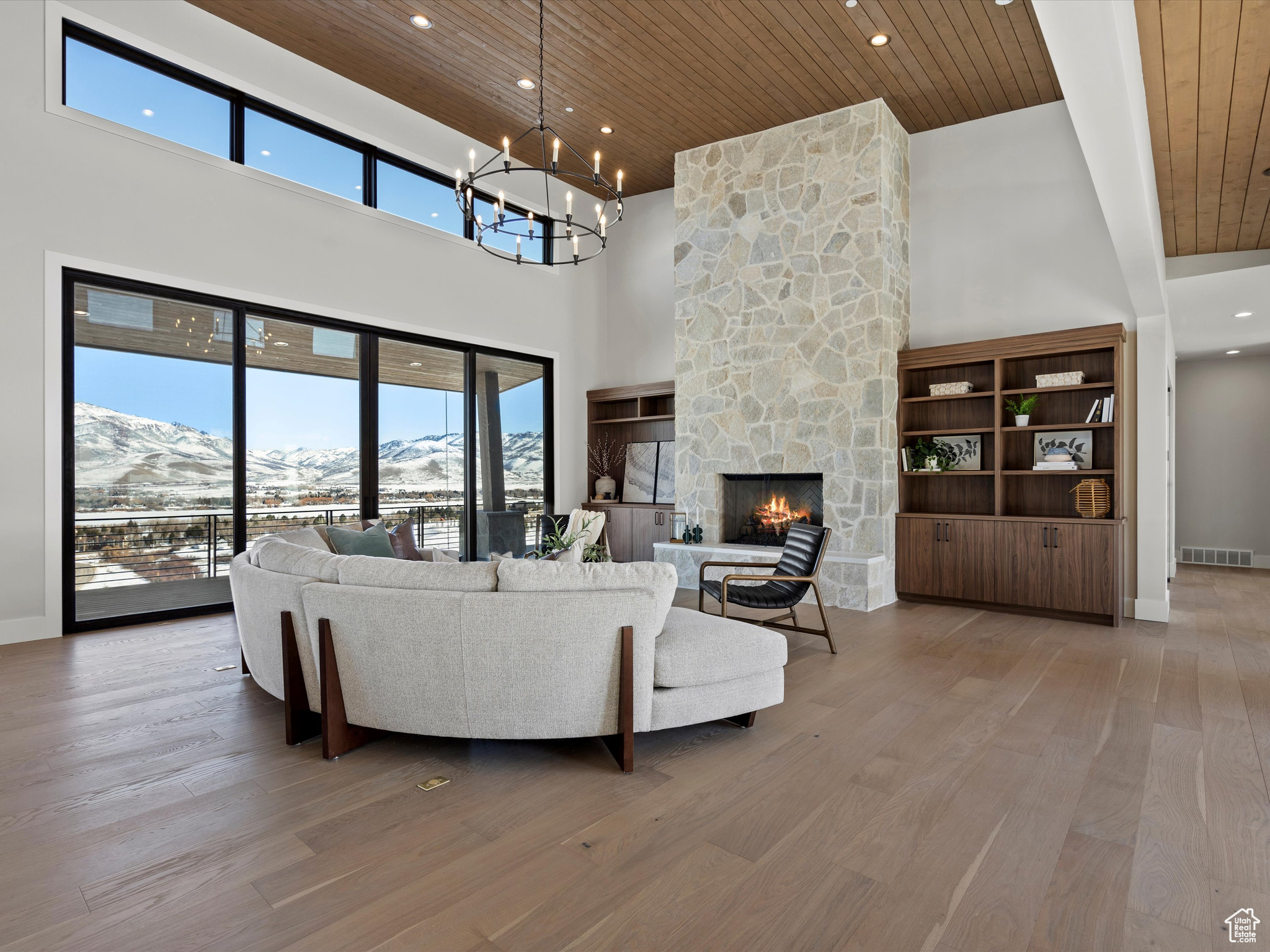 6251 E Legacy Dr, Huntsville, Utah image 5