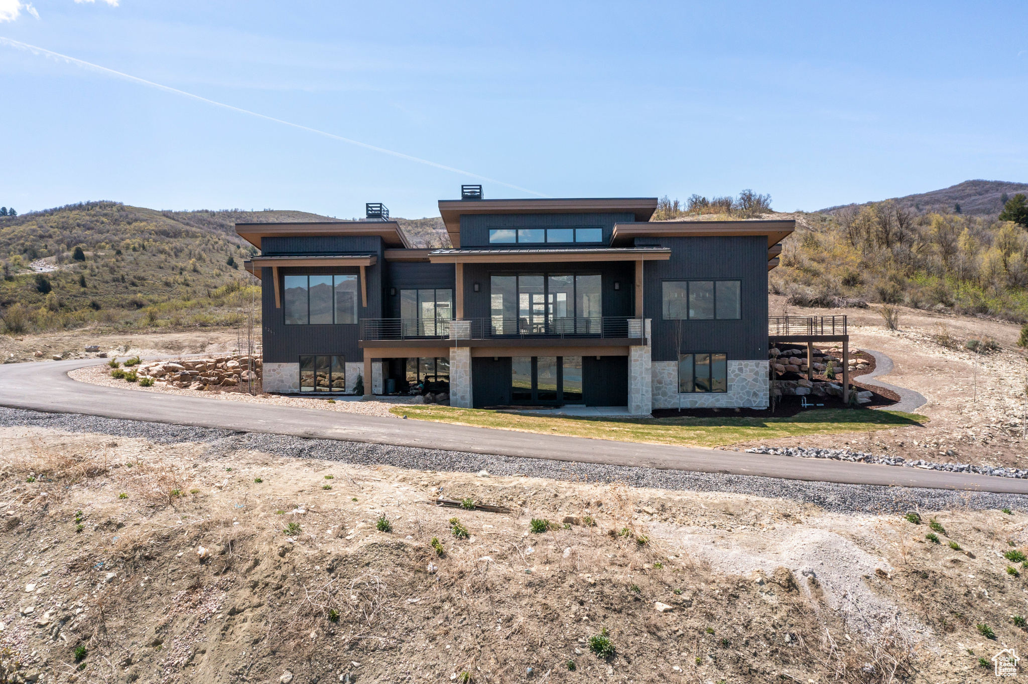 6251 E Legacy Dr, Huntsville, Utah image 4