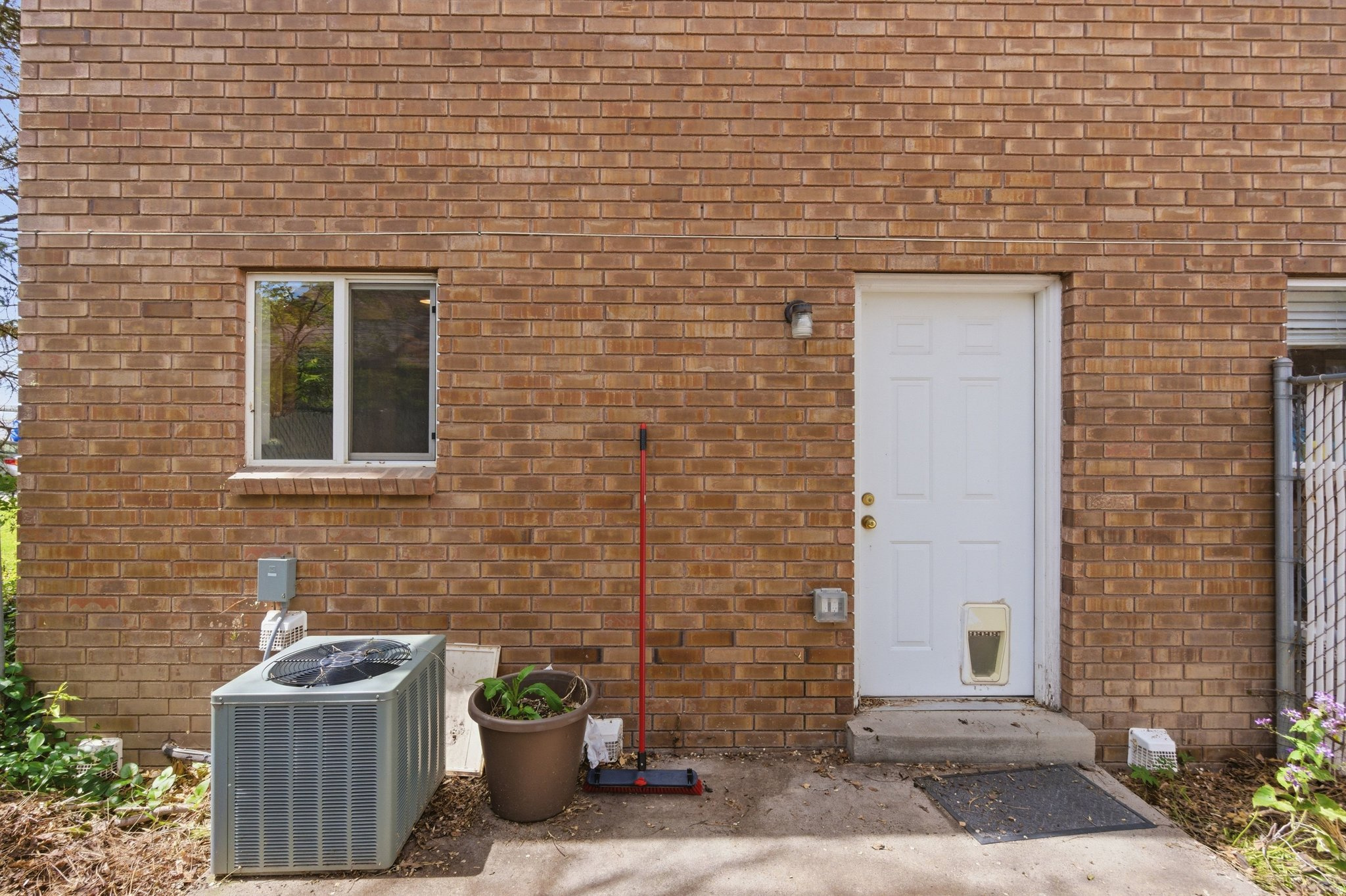 PINEVIEW CONDOMINIUM - Residential