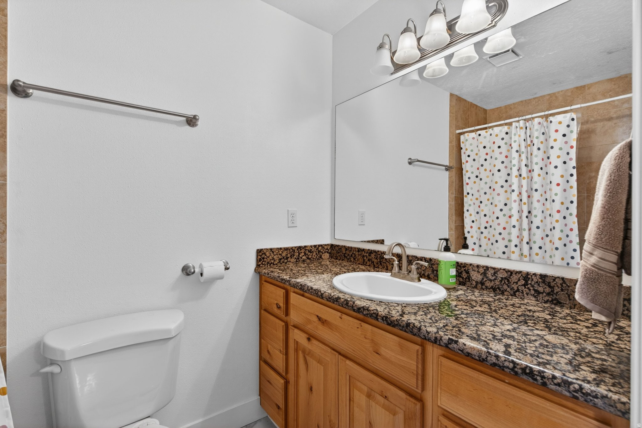 PINEVIEW CONDOMINIUM - Residential