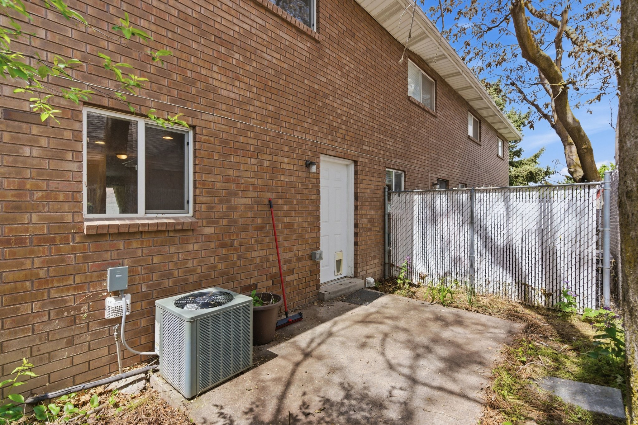 PINEVIEW CONDOMINIUM - Residential