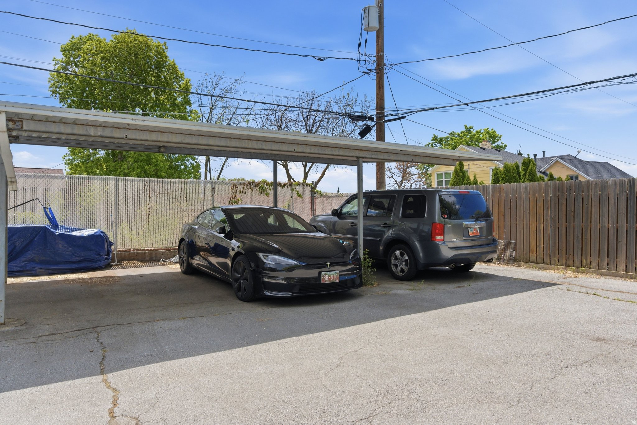 PINEVIEW CONDOMINIUM - Residential