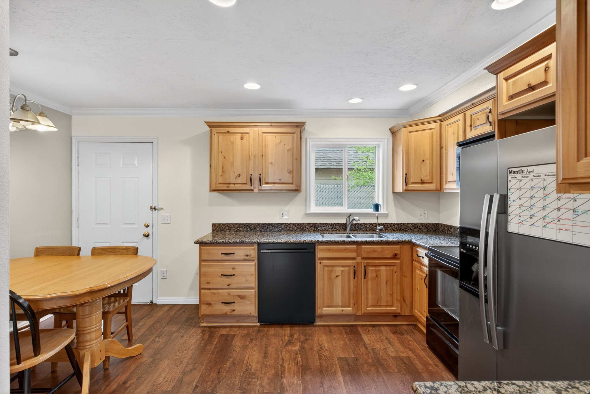 PINEVIEW CONDOMINIUM - Residential