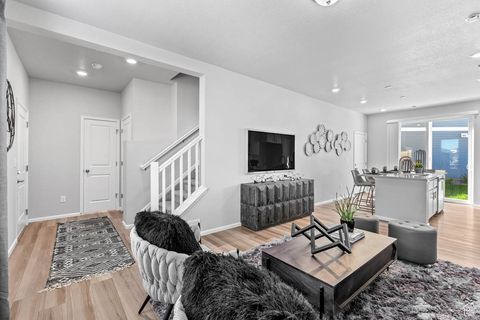 Tiny photo for 338 N BROADWAY DR #1018, Saratoga Springs, UT 84045 (MLS # 2102300)