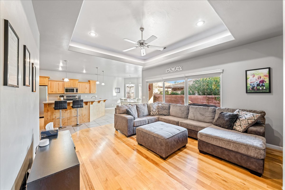 RIVER CREST TH 1 - Residential