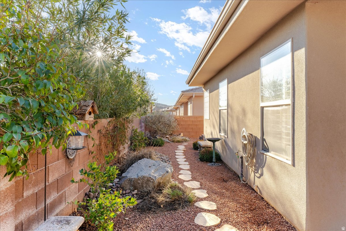 RIVER CREST TH 1 - Residential