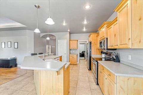 Tiny photo for 2334 S RIVER RD #66, Saint George, UT 84790 (MLS # 2126306)