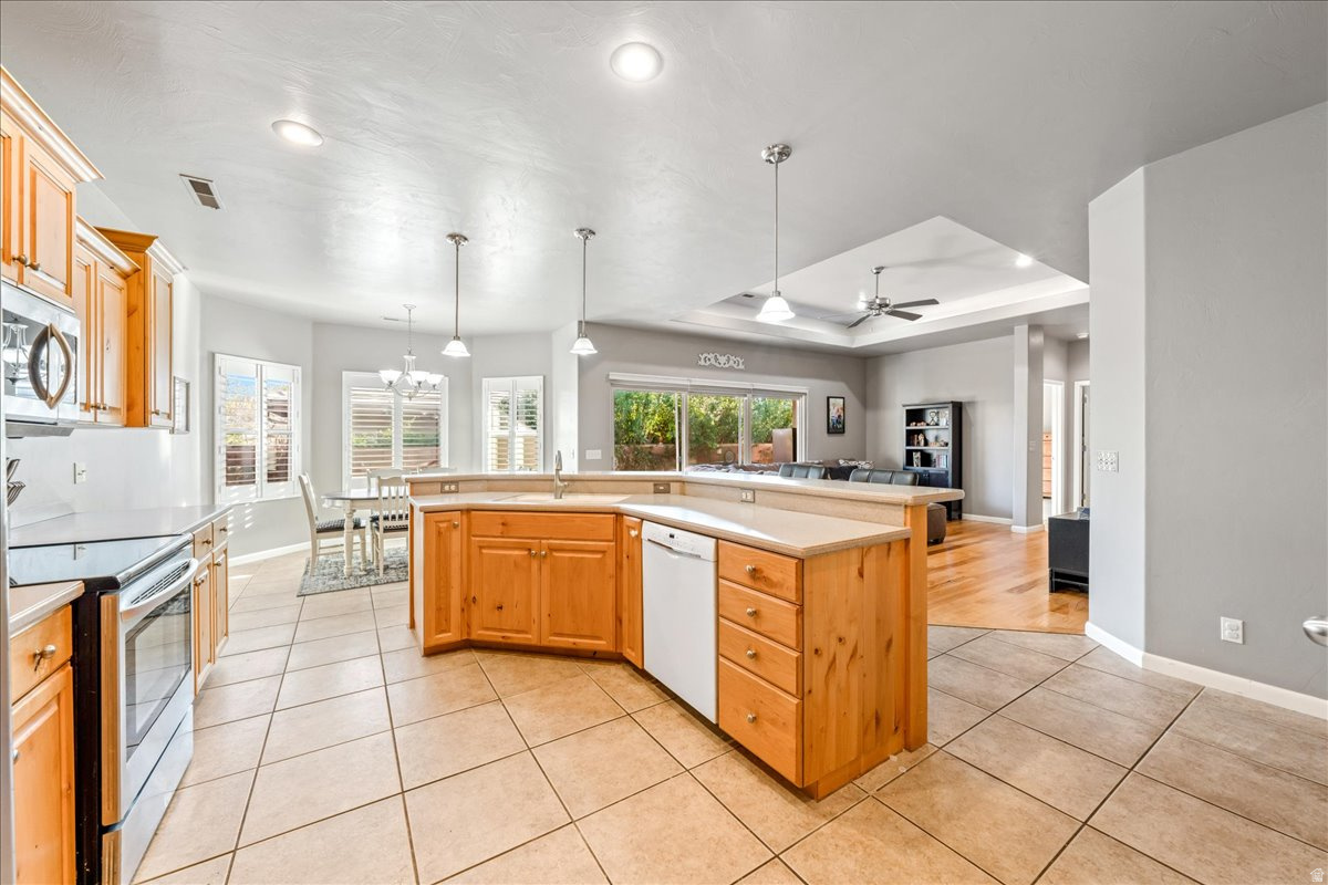 RIVER CREST TH 1 - Residential