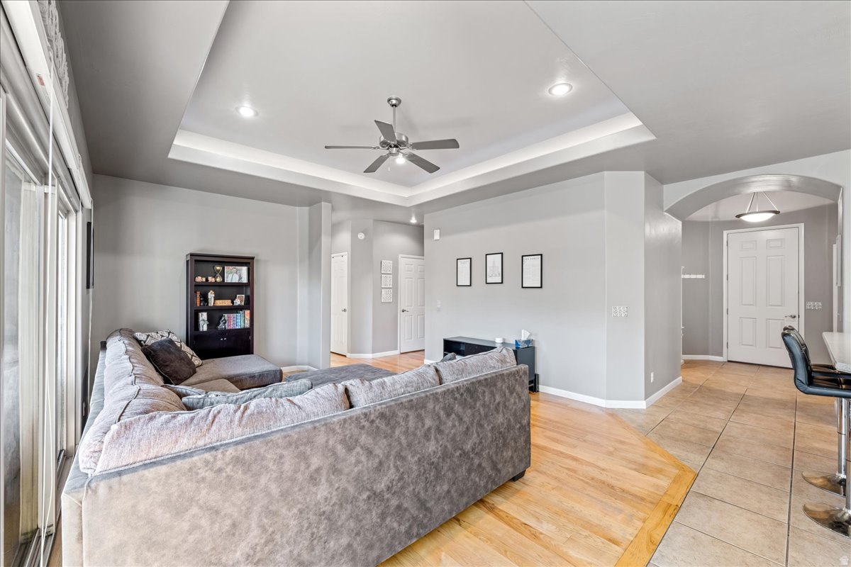 RIVER CREST TH 1 - Residential