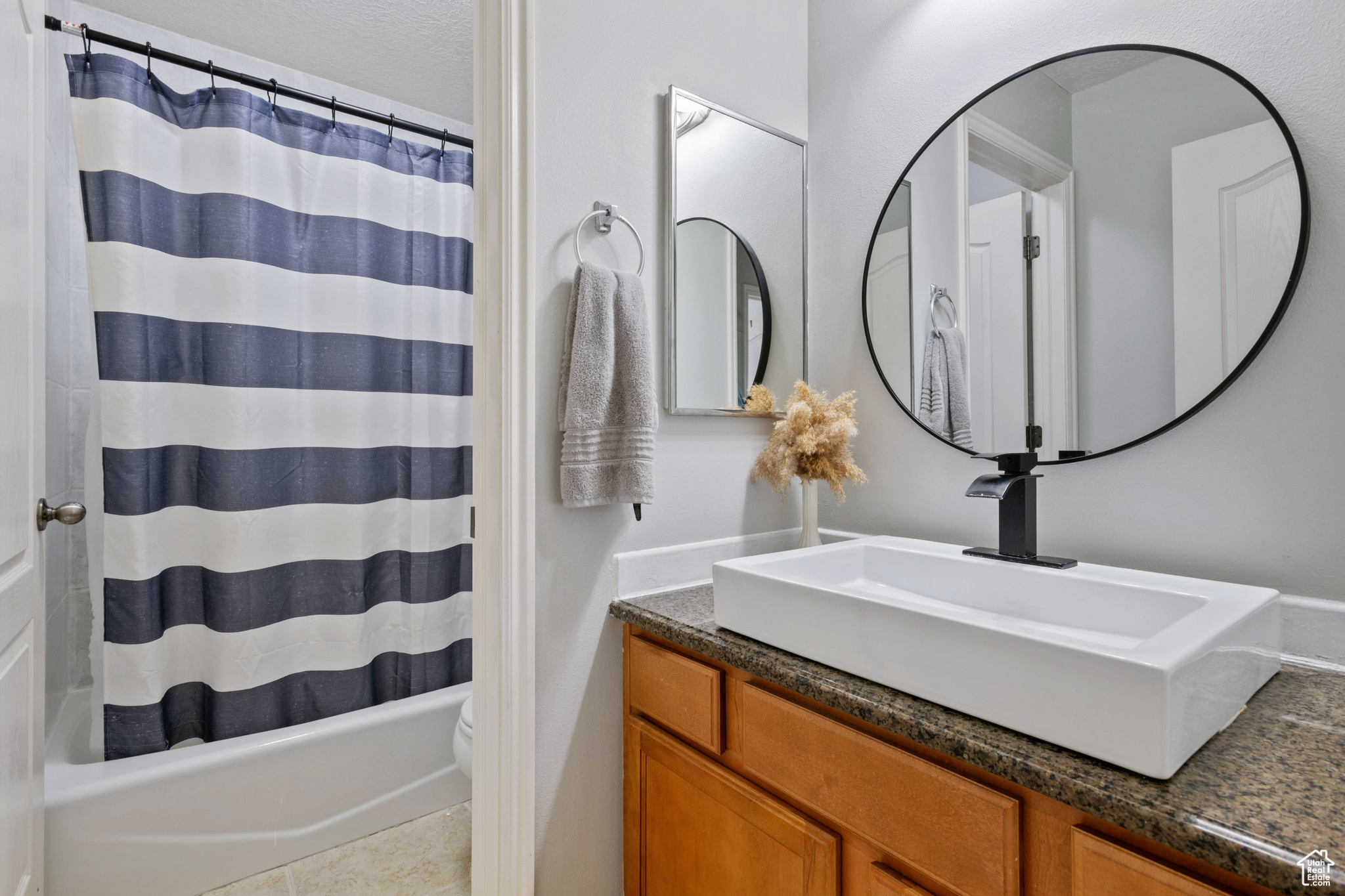 6828 S Clayton Way #9, West Jordan, Utah image 17