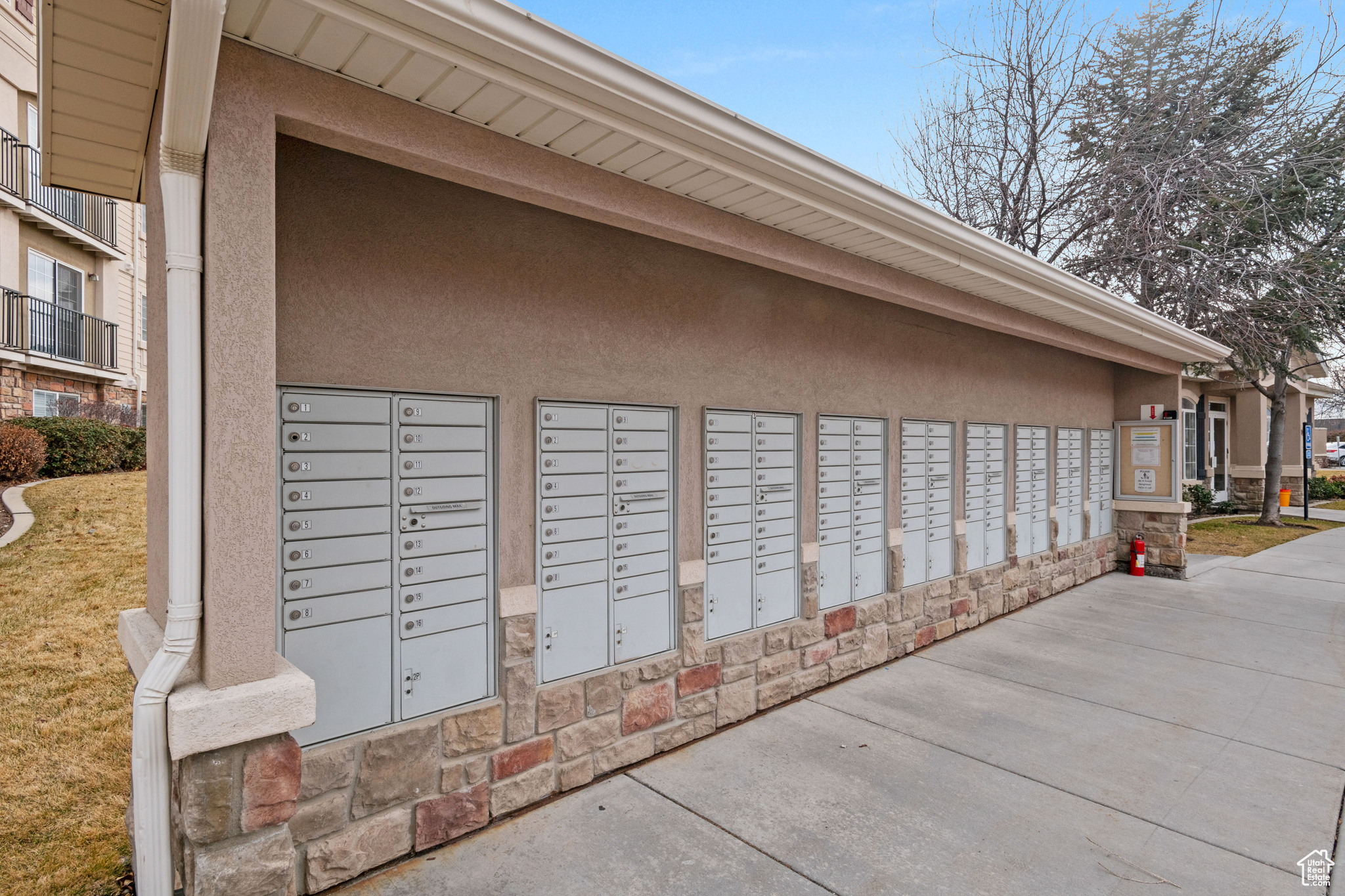 6828 S Clayton Way #9, West Jordan, Utah image 33