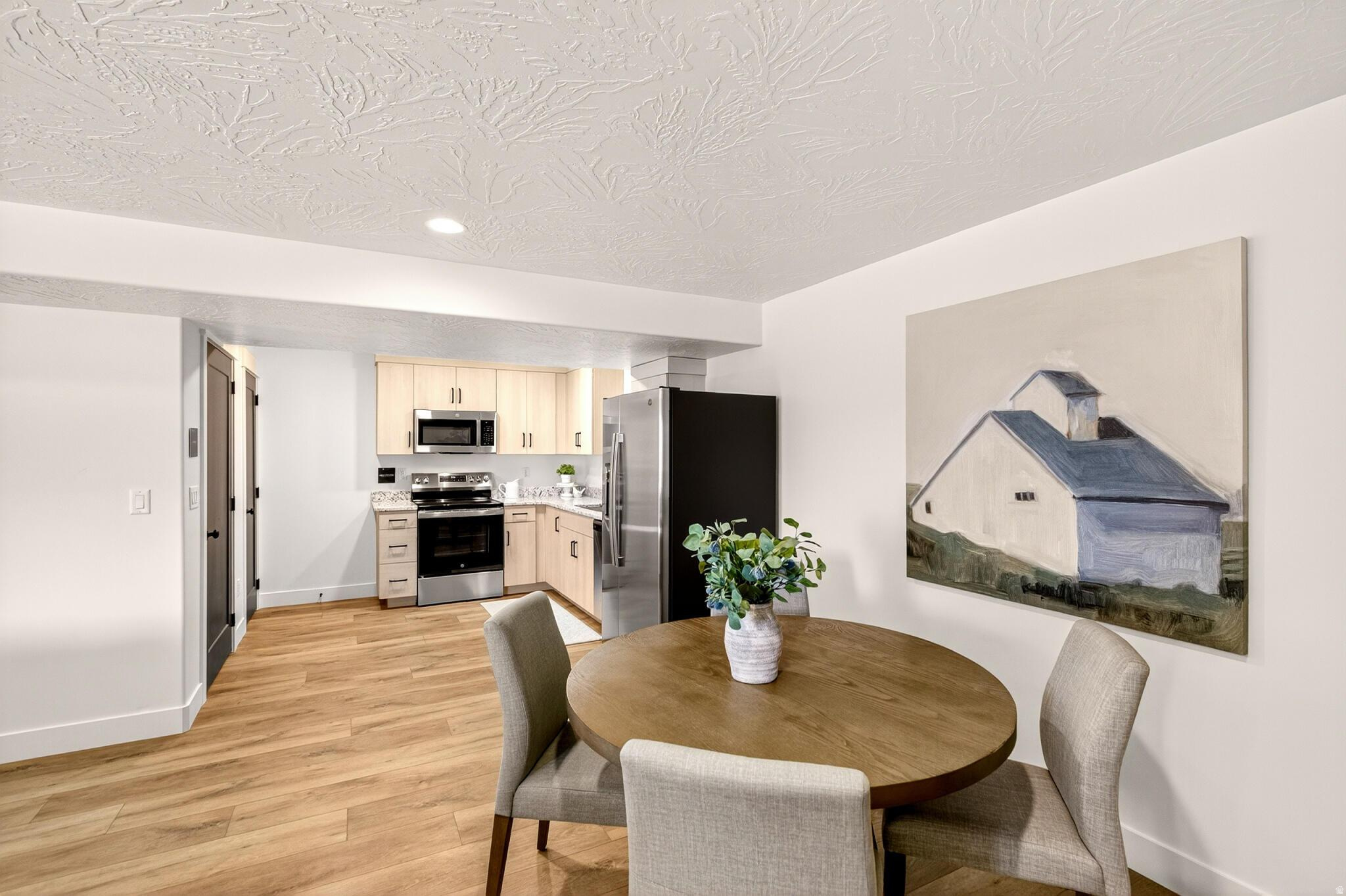 BLACK SAGE - Residential