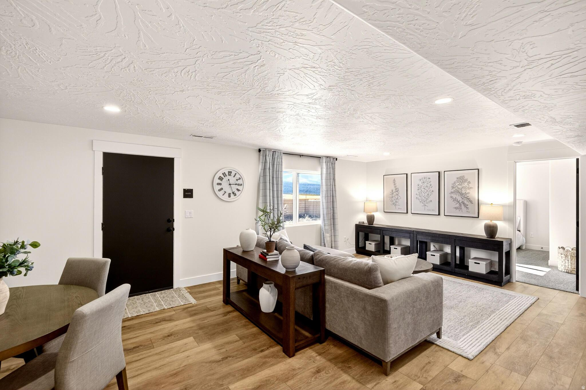 BLACK SAGE - Residential