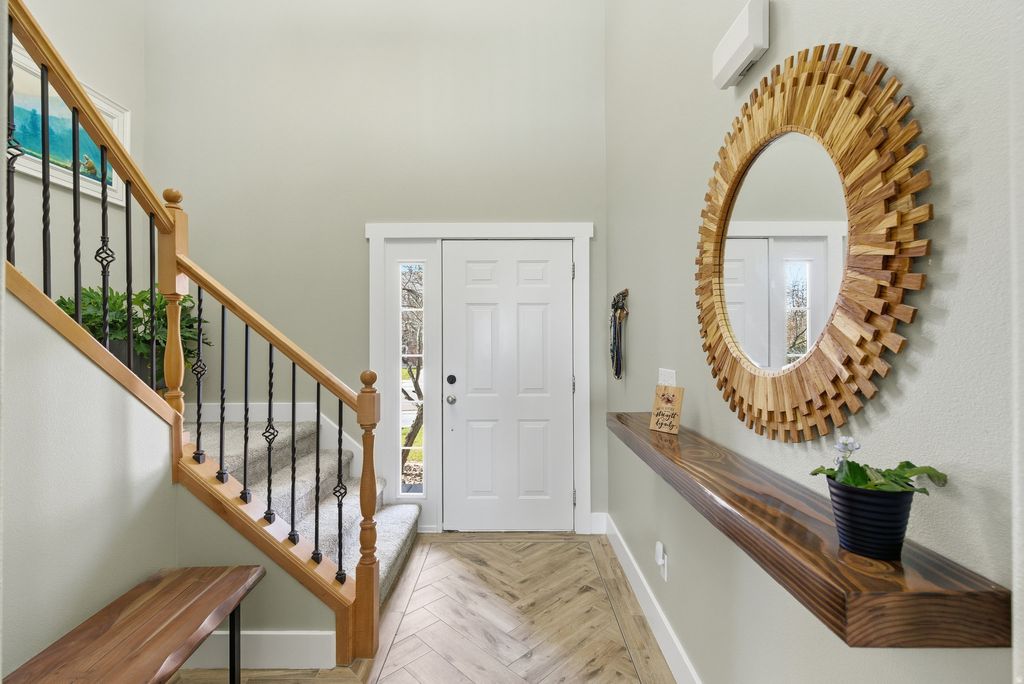 Photo of 1496 N JUNE, Saratoga Springs, UT 84045 (MLS # 2124530)