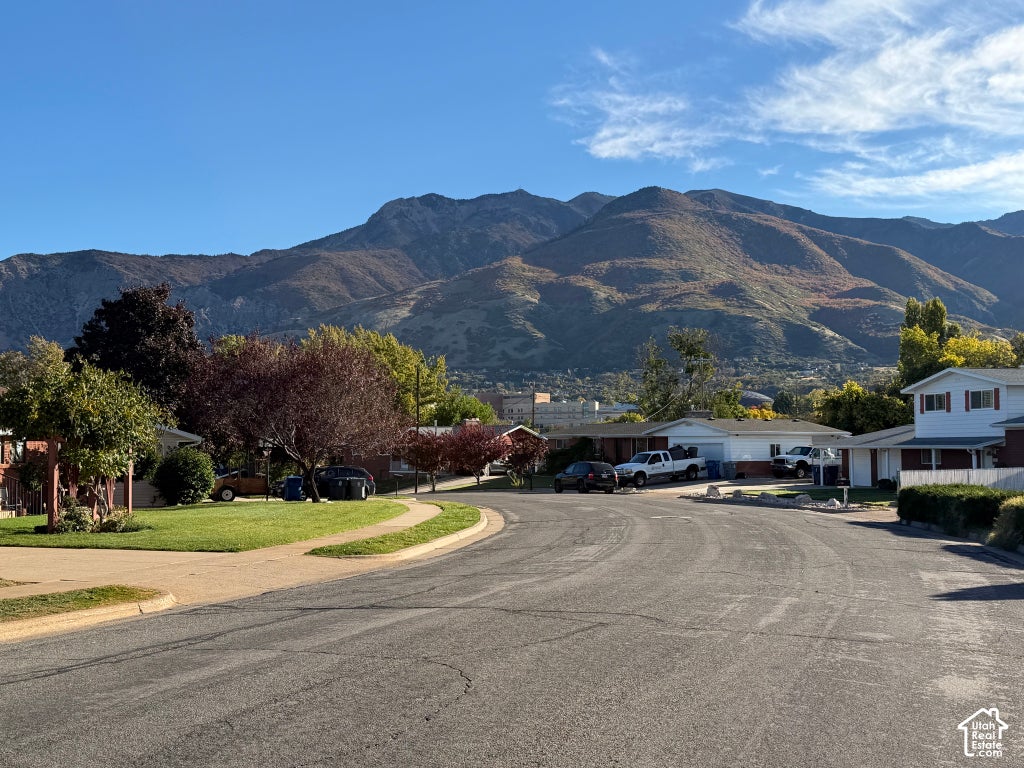 Photo of 4539 S COUNTRY VIEW DR E, South Ogden, UT 84403 (MLS # 2192863)