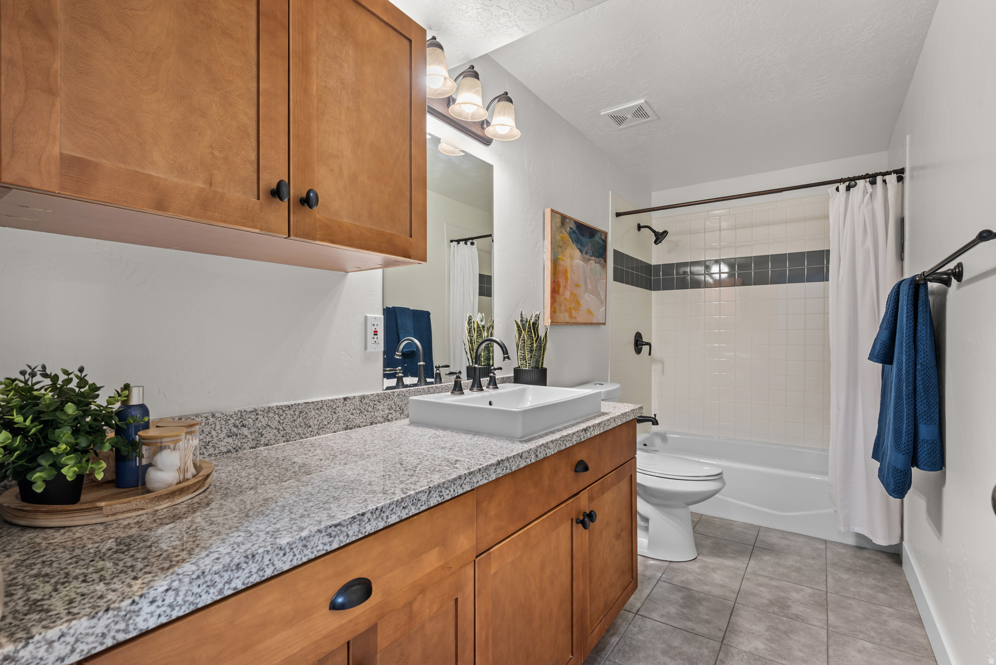 QUAIL HOLLOW - Residential