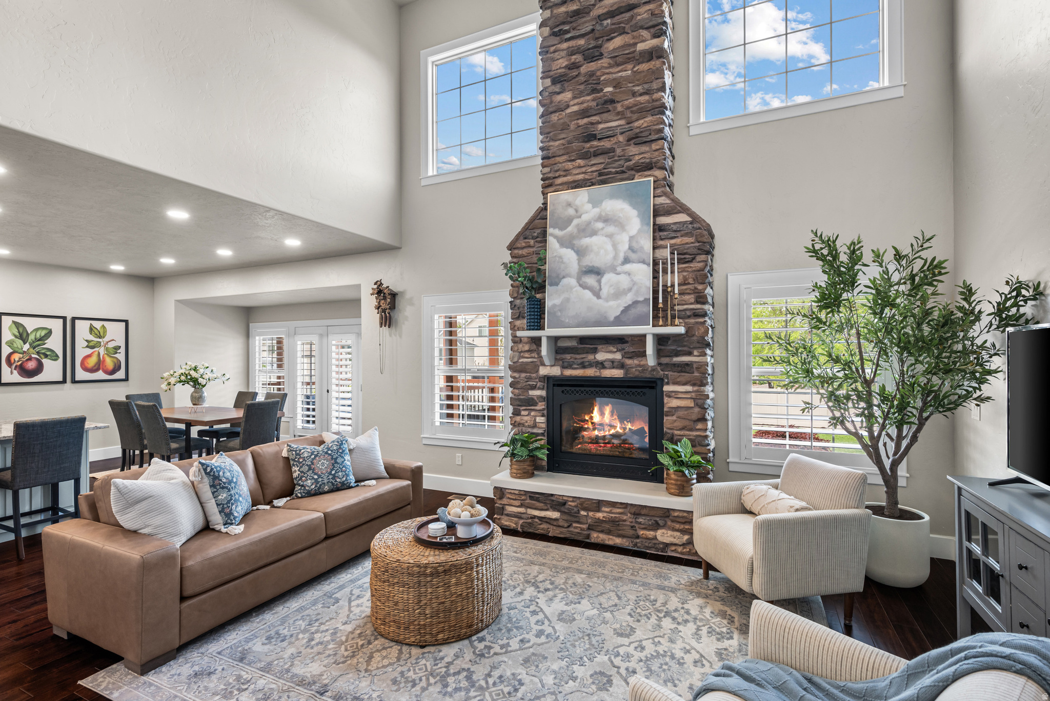 QUAIL HOLLOW - Residential