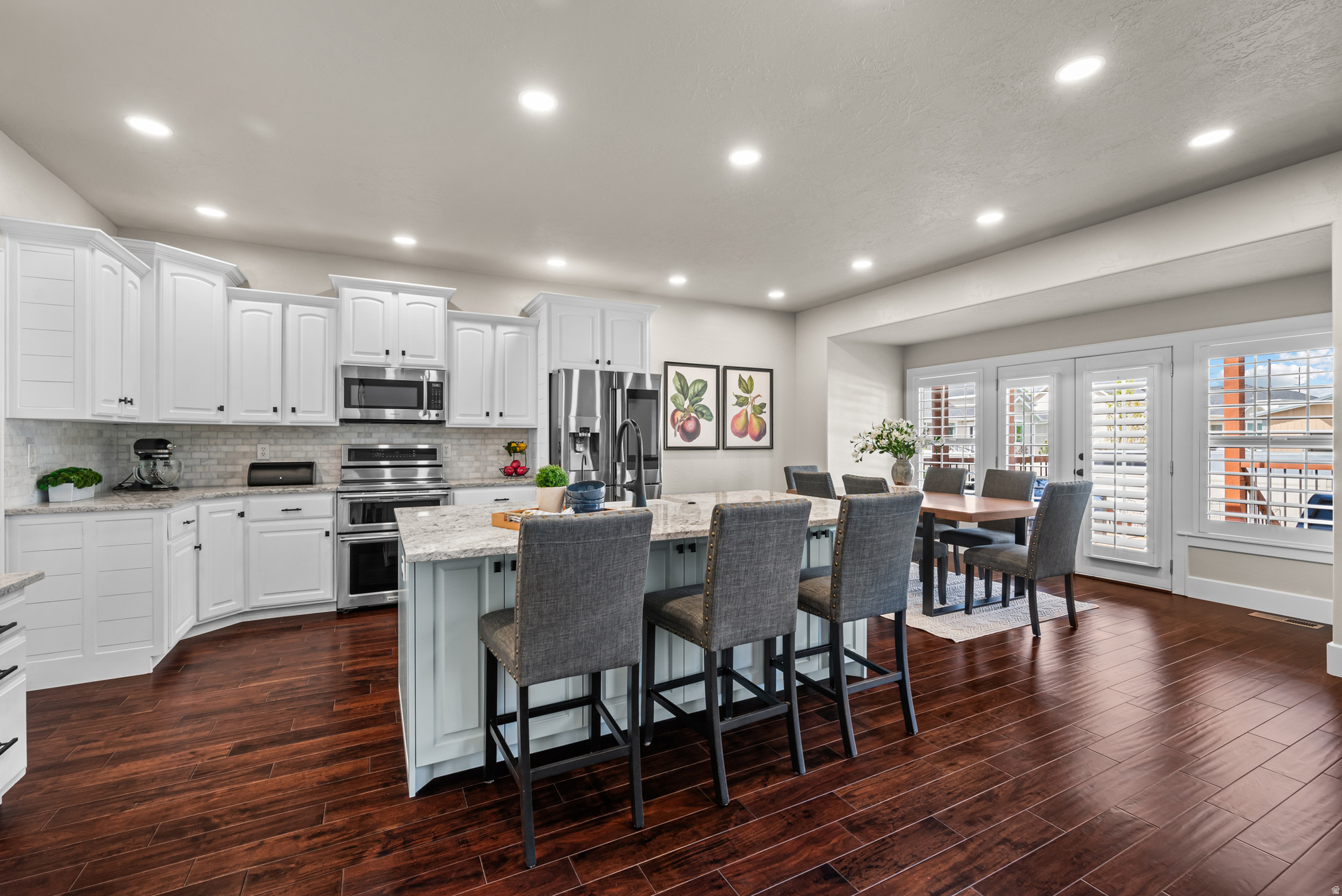 QUAIL HOLLOW - Residential