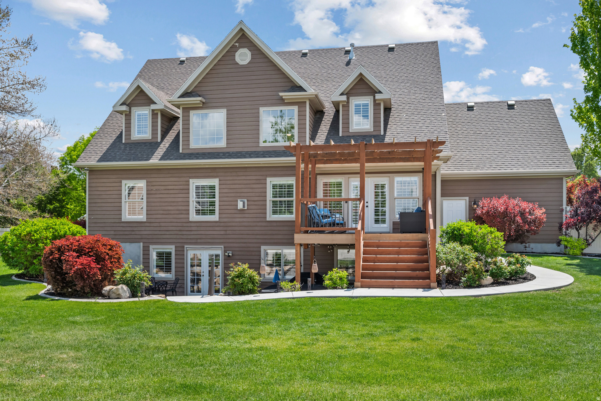 QUAIL HOLLOW - Residential