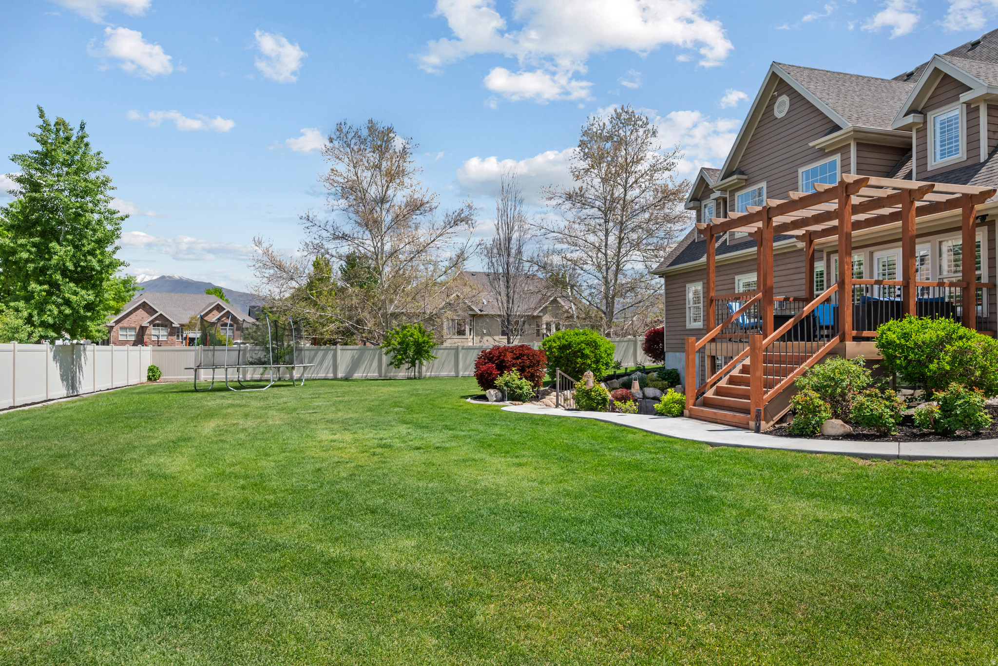 QUAIL HOLLOW - Residential