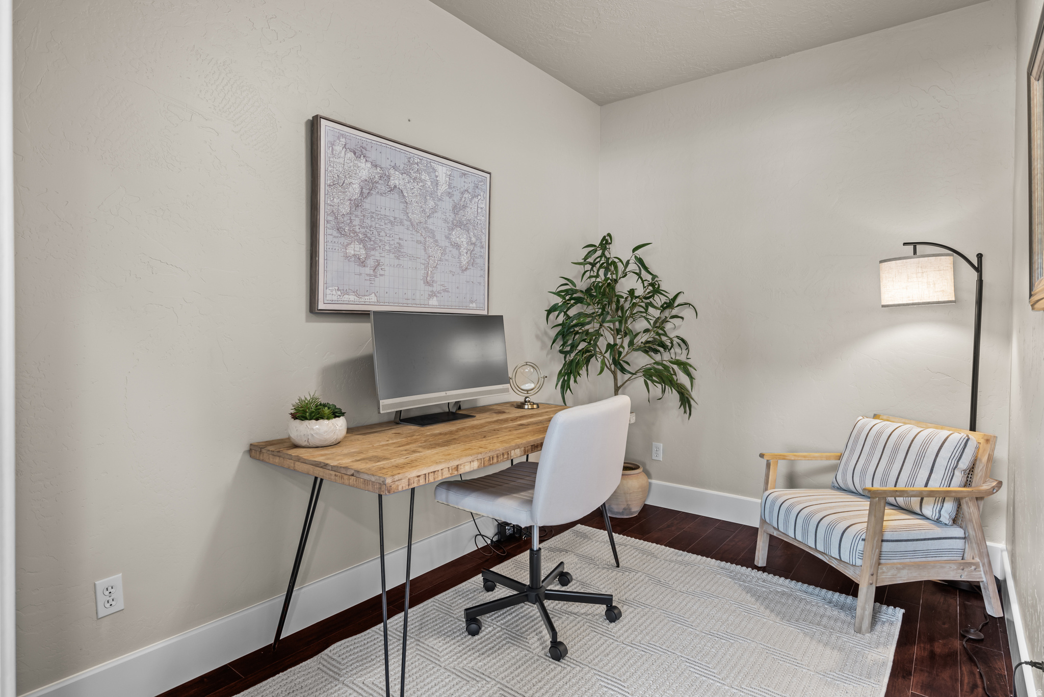 QUAIL HOLLOW - Residential