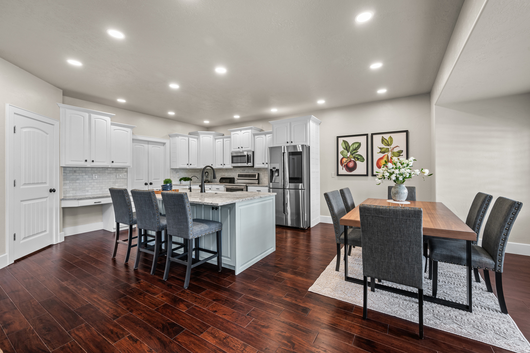 QUAIL HOLLOW - Residential