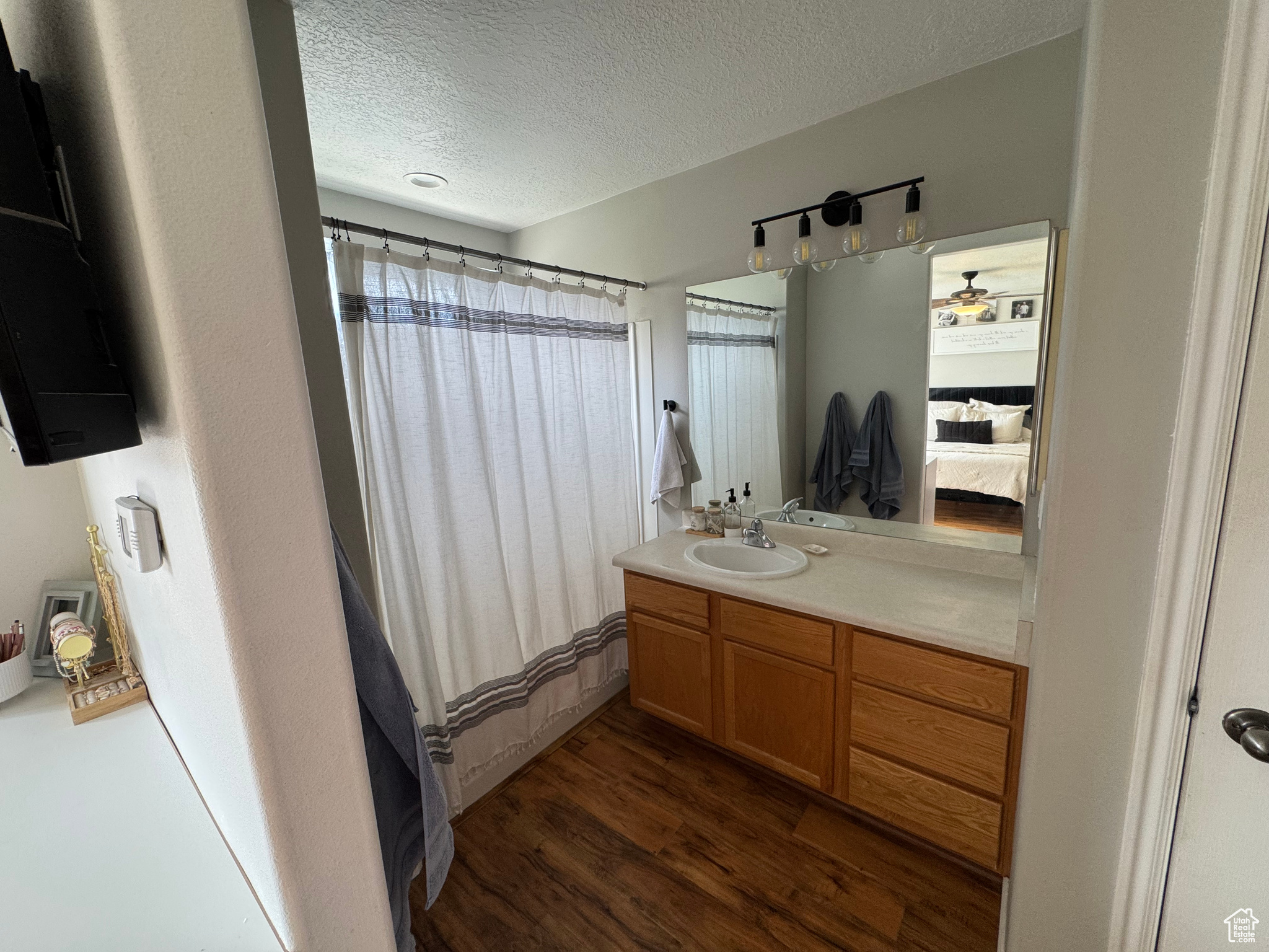 VINTAGE ON THE BLUFFS - Residential