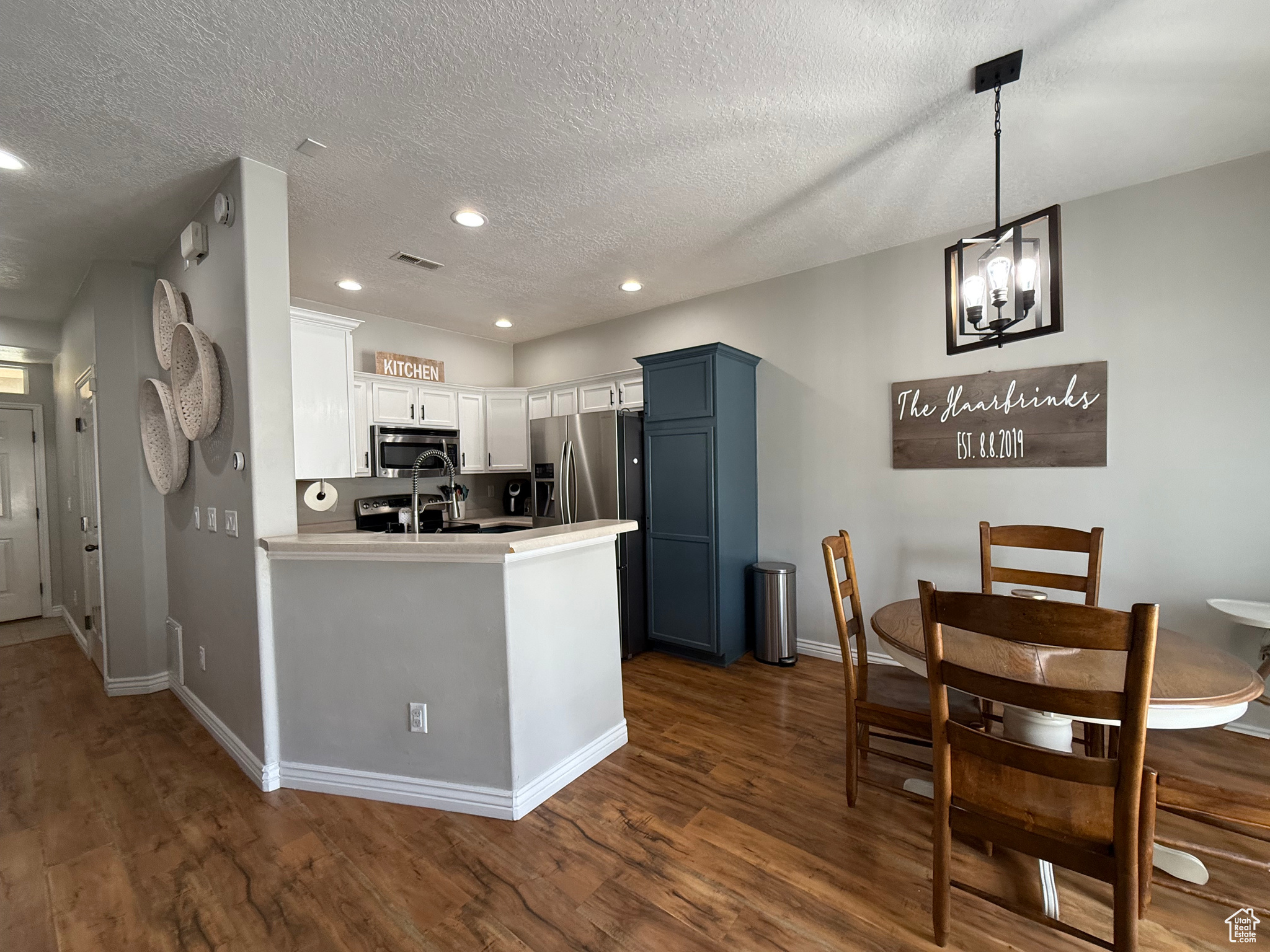 VINTAGE ON THE BLUFFS - Residential