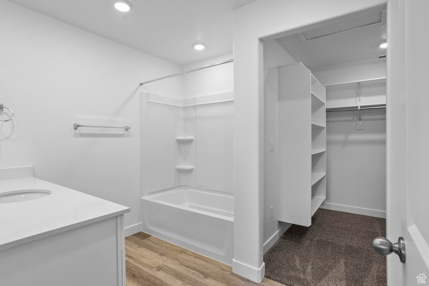LONG VALLEY - Residential