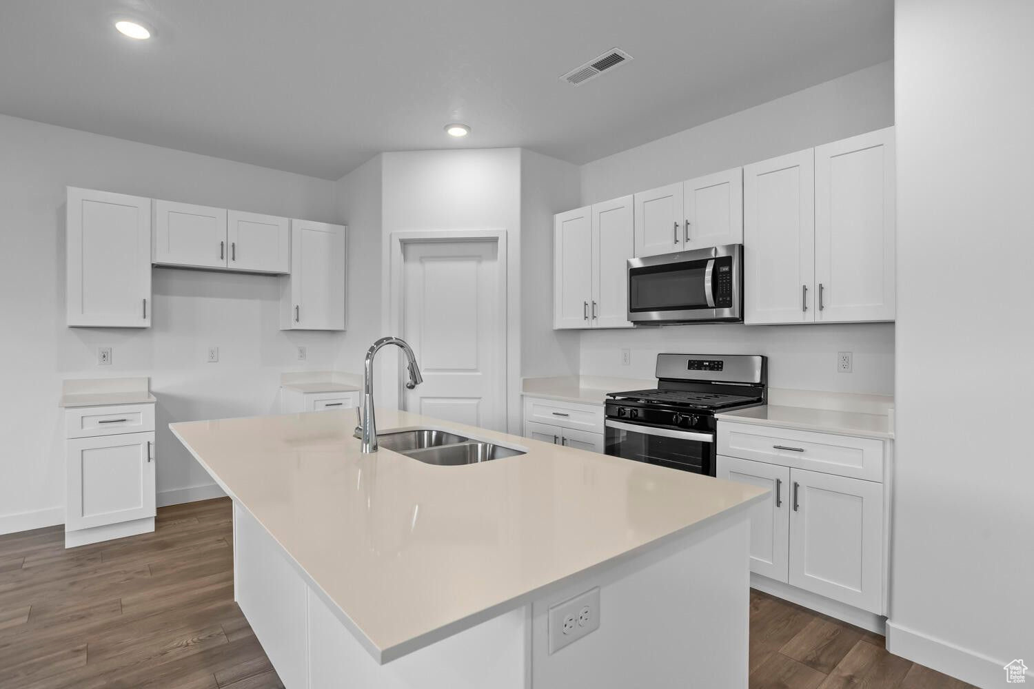 LONG VALLEY - Residential