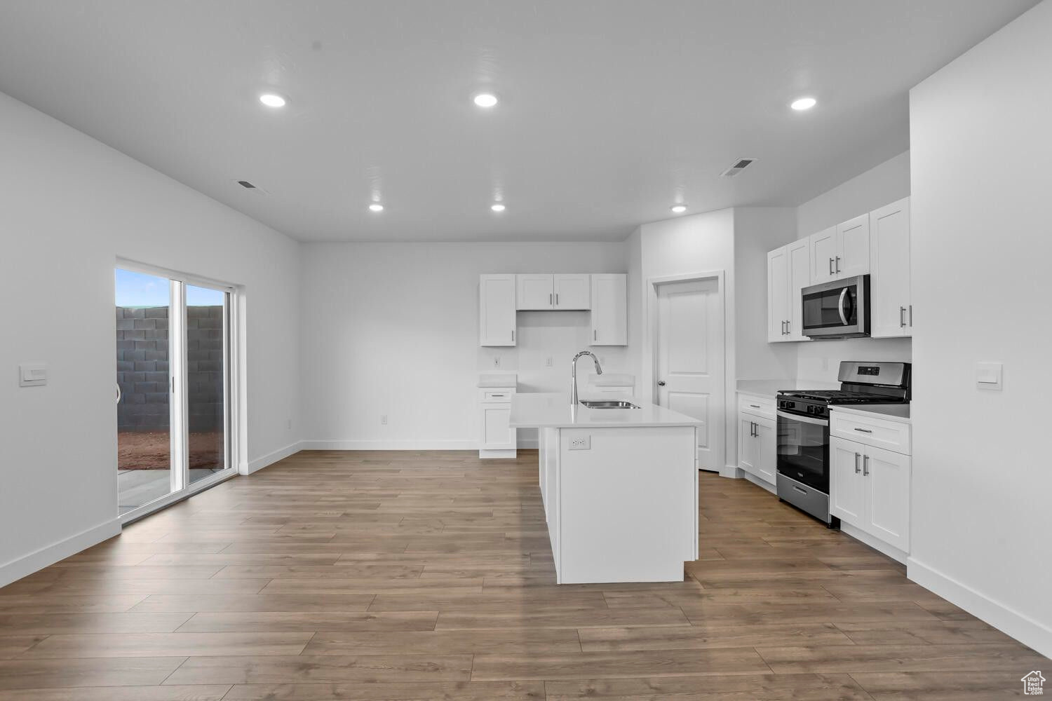 LONG VALLEY - Residential