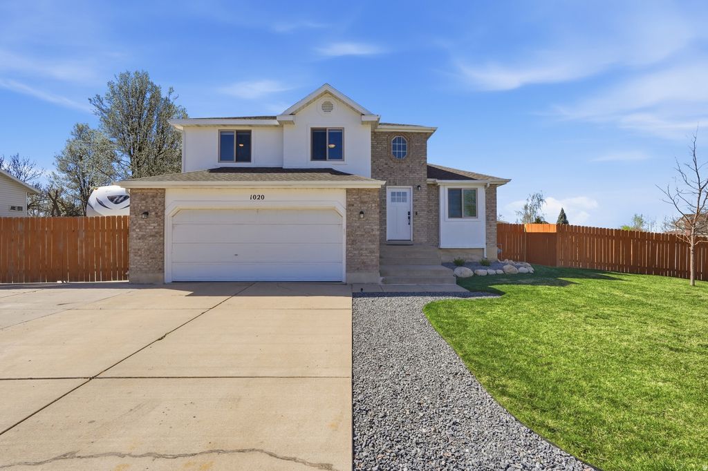 Photo of 1020 E 1500 N, Layton, UT 84040 (MLS # 2146262)