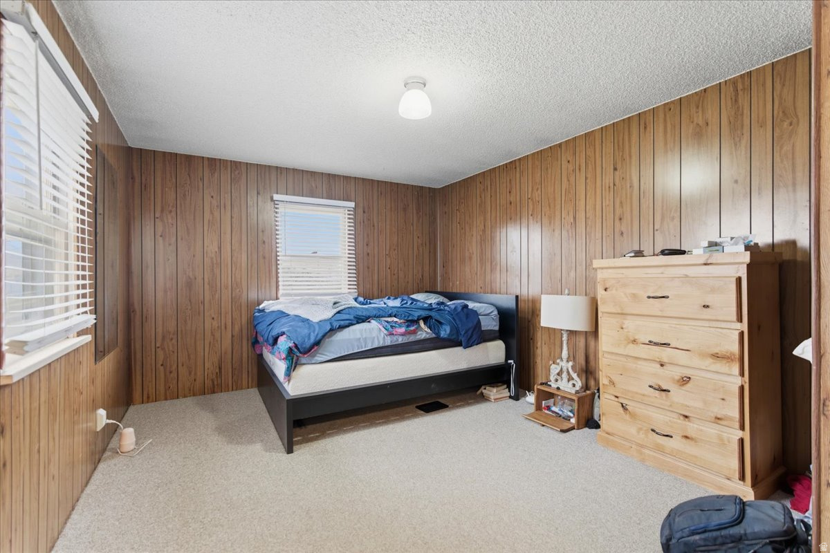 VILLAGE GARDENS - Residential