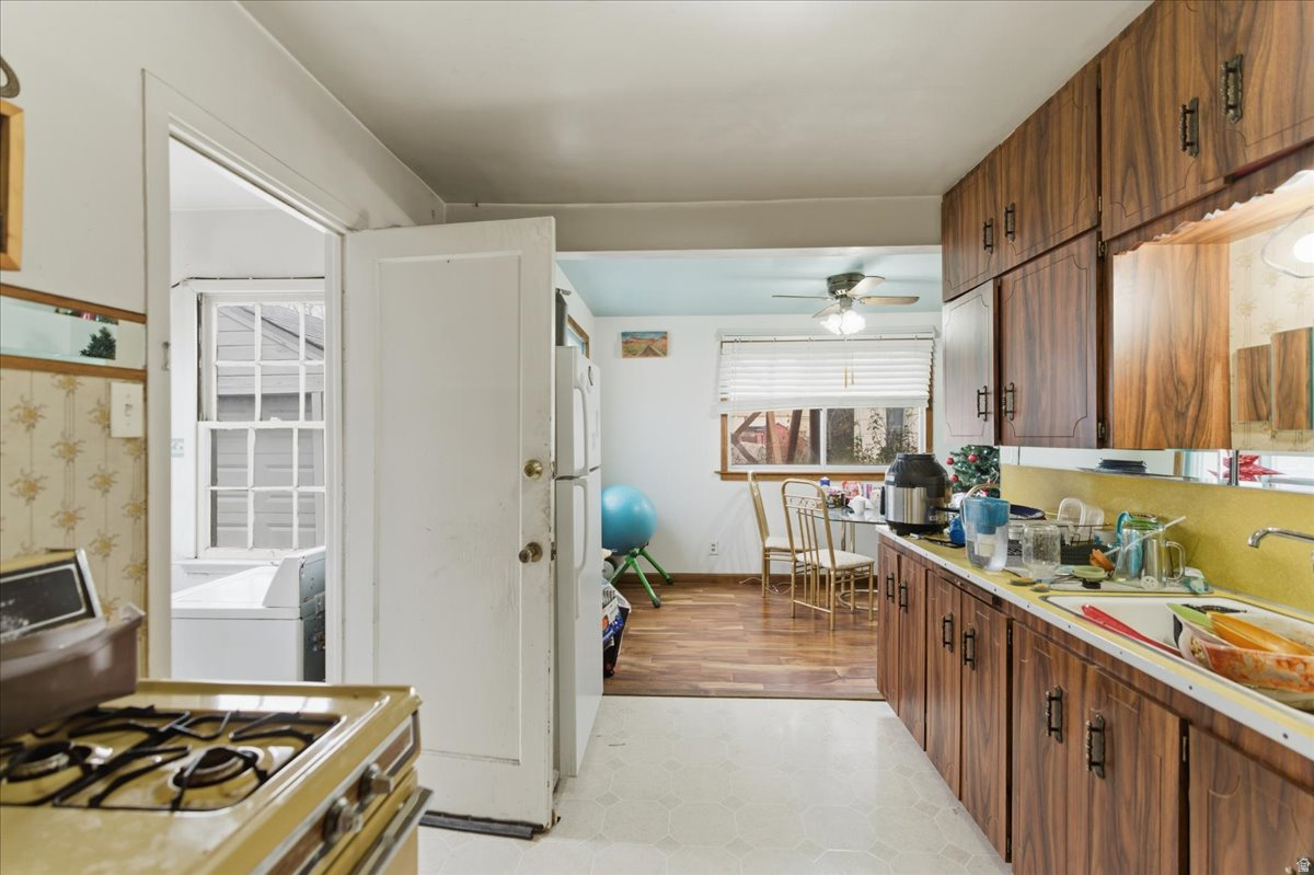 VILLAGE GARDENS - Residential