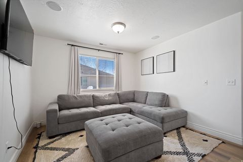 Tiny photo for 824 W SOUTHHAMPTON DR N, North Salt Lake, UT 84054 (MLS # 2147534)