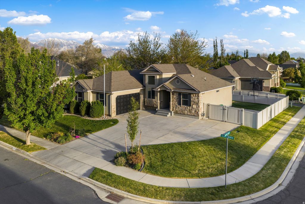 Photo of 6667 W 10380 N, Highland, UT 84003 (MLS # 2152684)