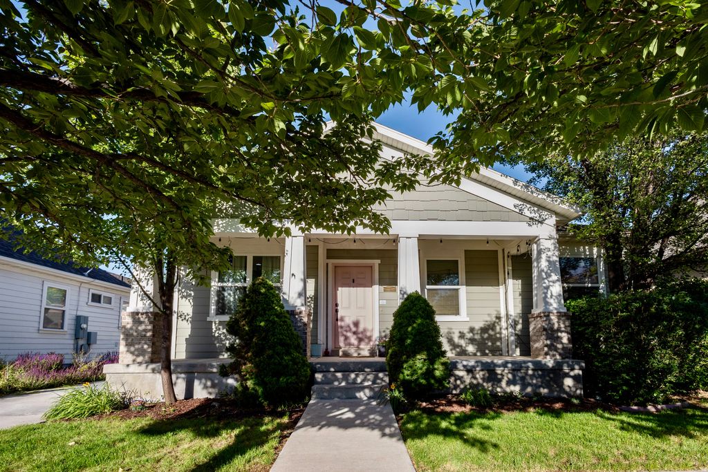 Photo of 11751 S LAKE RUN RD, South Jordan, UT 84009 (MLS # 2168057)