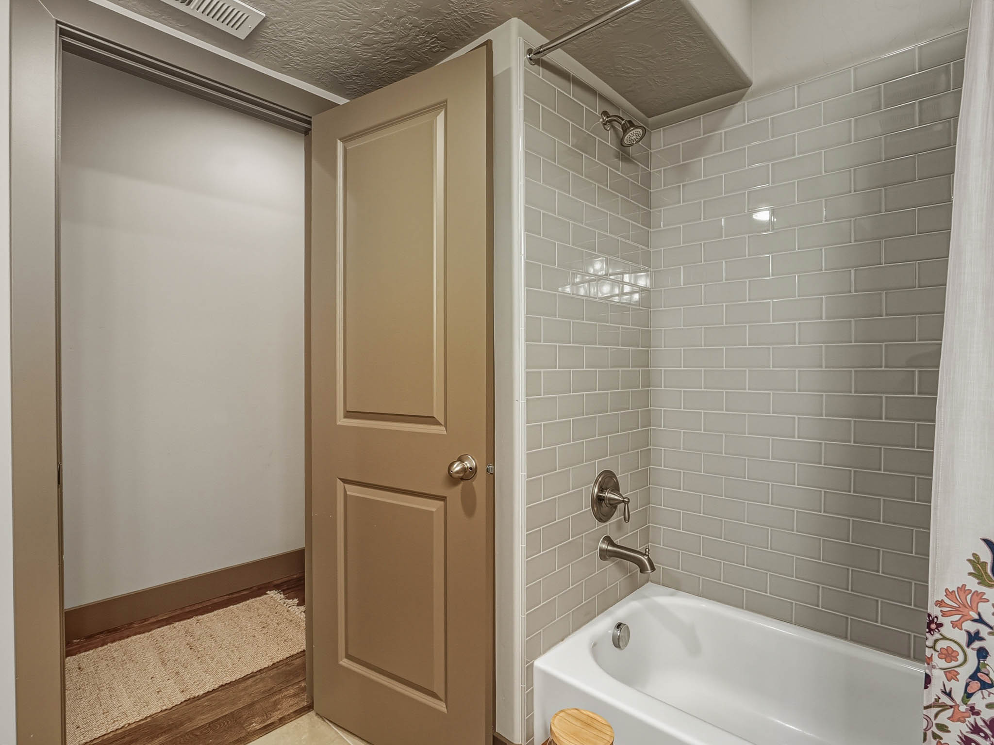 DAYBREAK - Residential