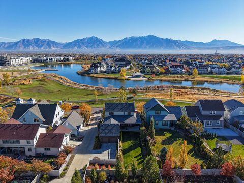 Tiny photo for 10566 S LAKE AVE, South Jordan, UT 84009 (MLS # 2120889)