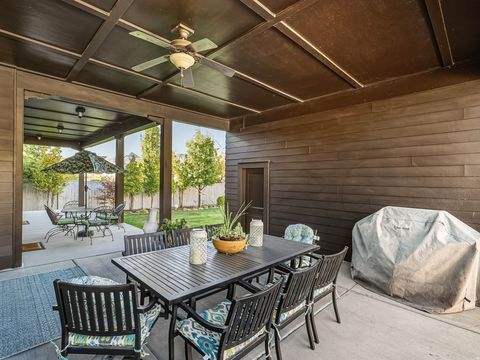 Tiny photo for 10566 S LAKE AVE, South Jordan, UT 84009 (MLS # 2120889)