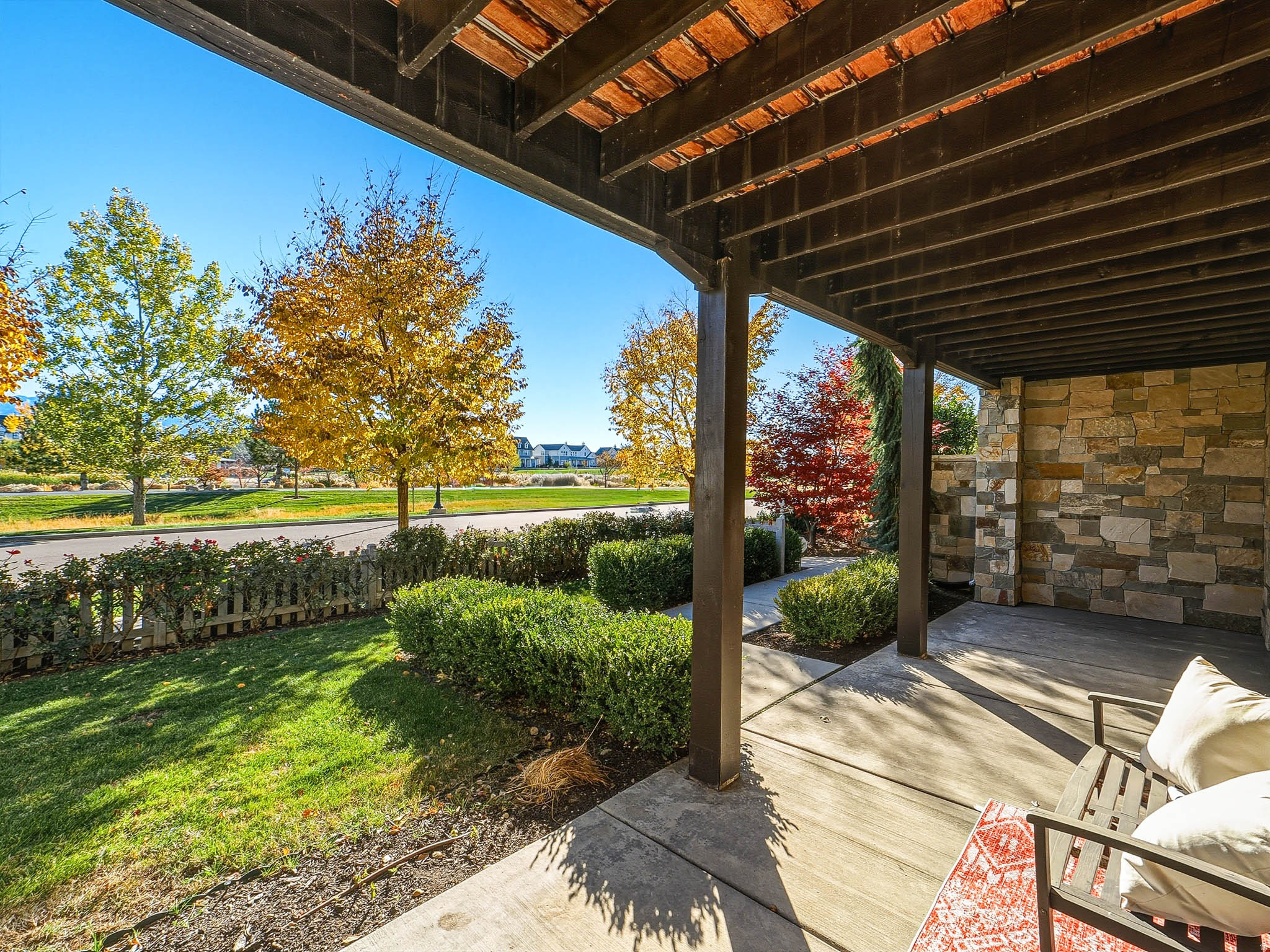 DAYBREAK - Residential