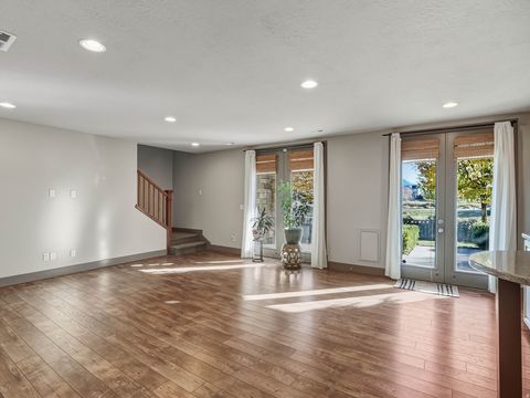 Tiny photo for 10566 S LAKE AVE, South Jordan, UT 84009 (MLS # 2120889)